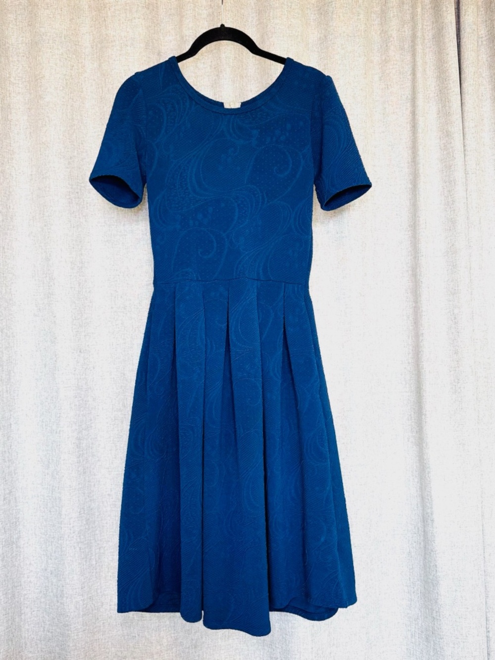 LulaRoe Amelia Dress Women's S Blue Pockets Fit and Flare Swing Feminine Staple
